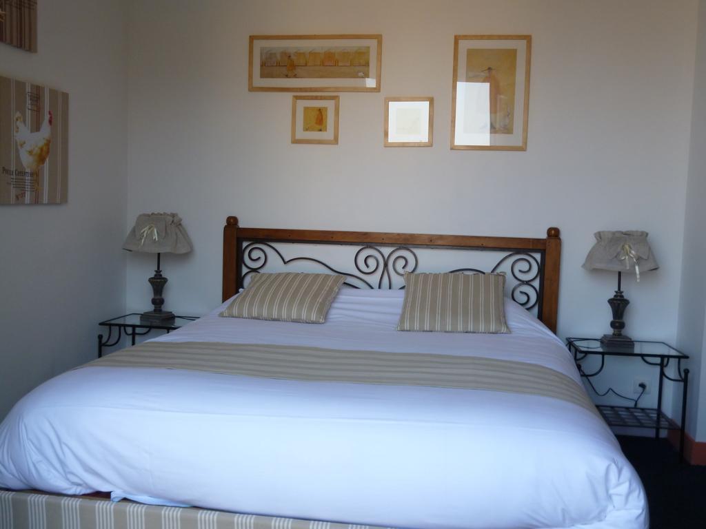 Hotel-Restaurant Cote Rivage Badefols-sur-Dordogne Room photo