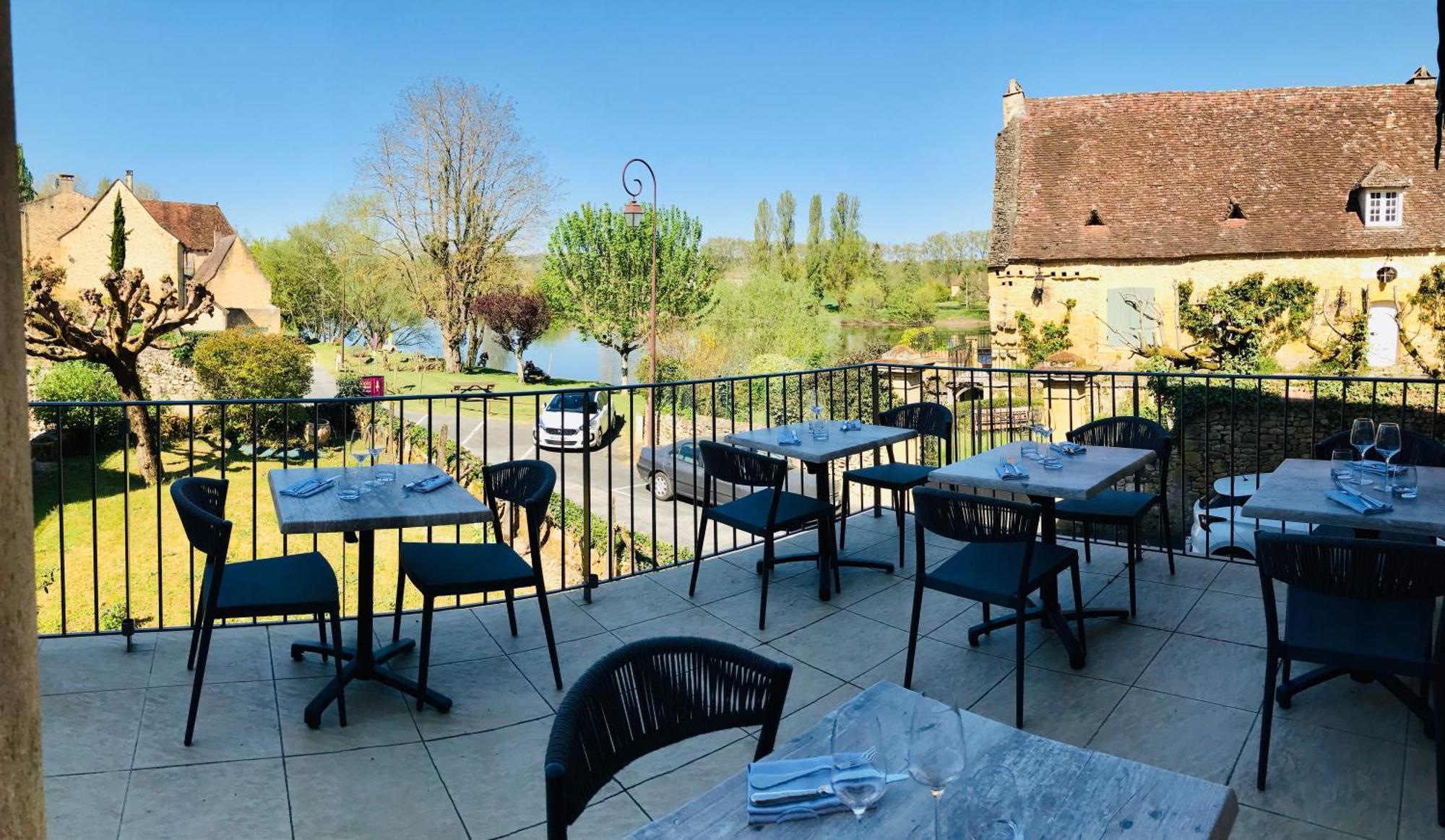 Hotel-Restaurant Cote Rivage Badefols-sur-Dordogne Exterior photo
