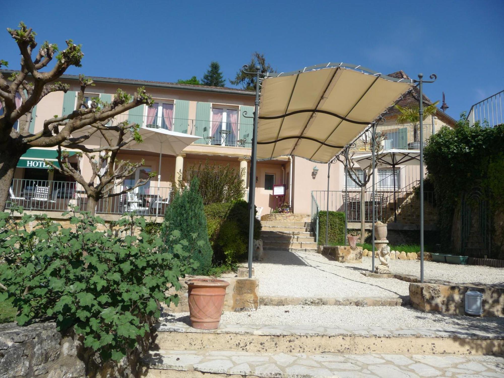 Hotel-Restaurant Cote Rivage Badefols-sur-Dordogne Exterior photo