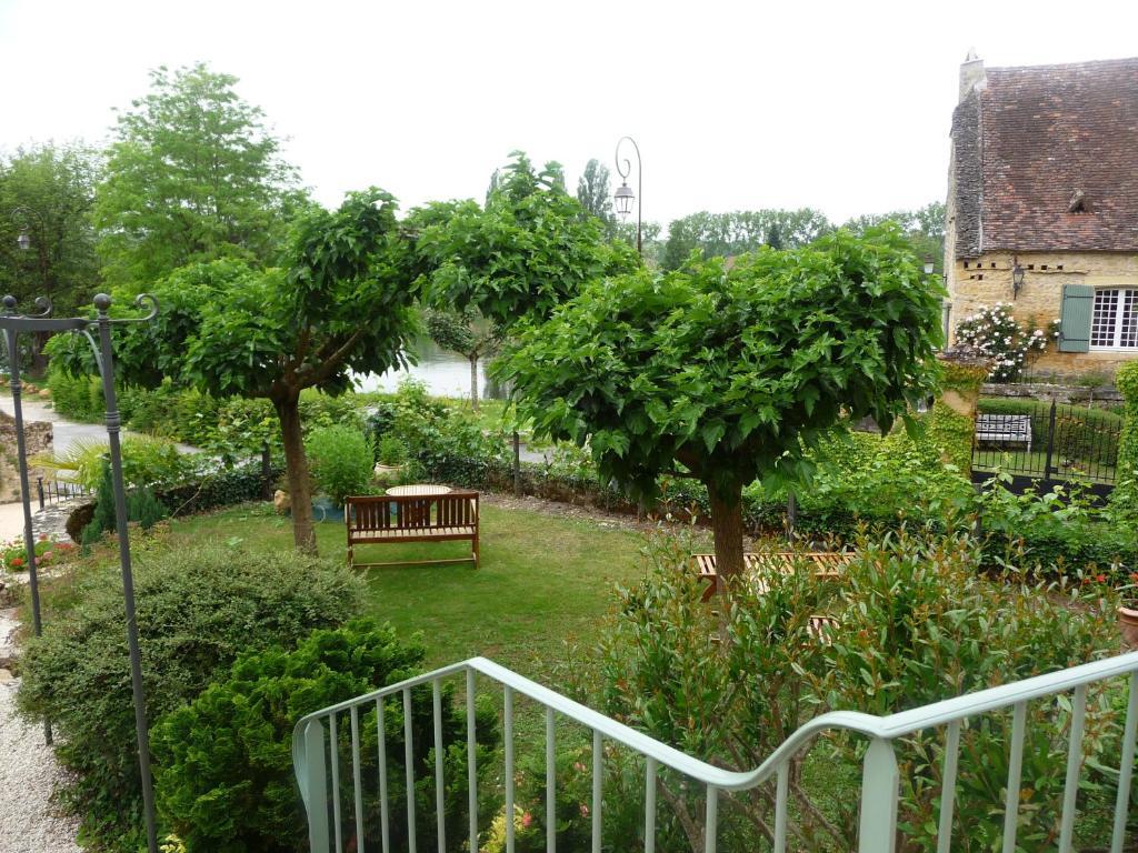 Hotel-Restaurant Cote Rivage Badefols-sur-Dordogne Exterior photo