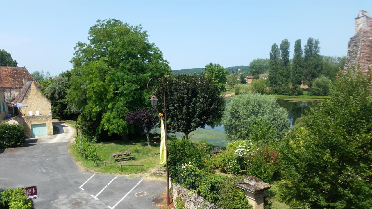 Hotel-Restaurant Cote Rivage Badefols-sur-Dordogne Exterior photo